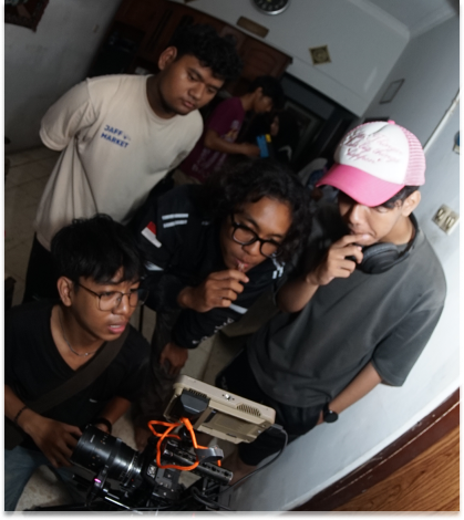 Naratif Visual crew on set